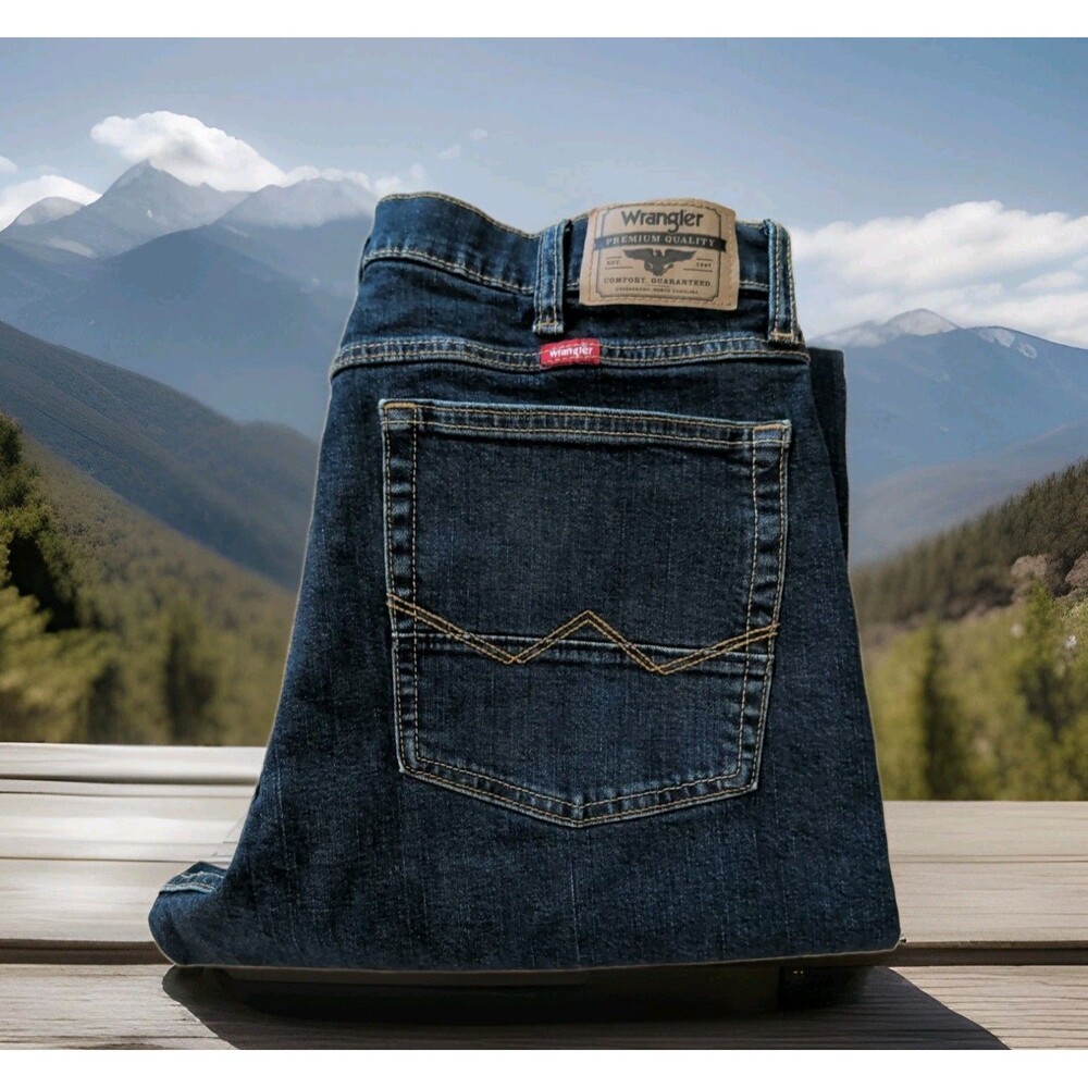 WRANGLER RELAXED FIT STRETCH BOOT CUT BLUE DENIM JEANS MEN'S SIZE 34X32 EUC
